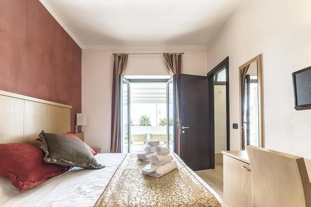 Hotel Tenda Rossa Marina Di Carrara