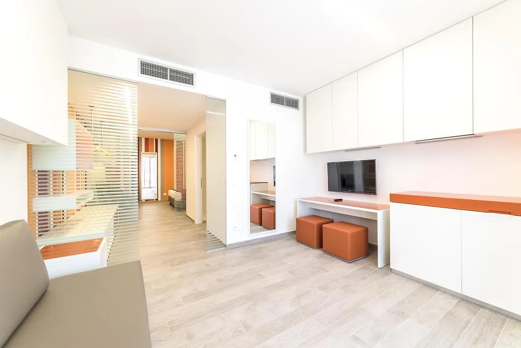 מרינה די קררה Hotel Tenda Rossa  מרינה די קררה